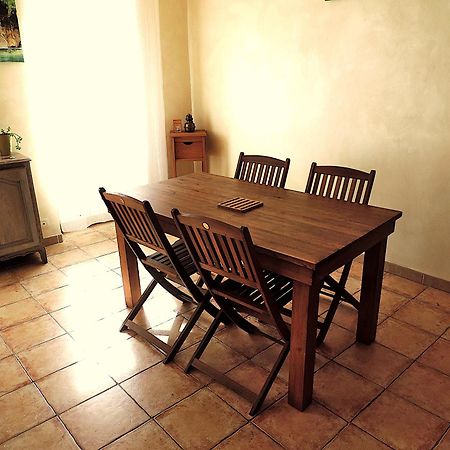 Appartement Le logis de la Fontaine à Ceyreste Extérieur photo
